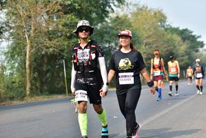 BIB: 42123
                            <button type="button" onclick="openModal(10193290)" class="btn btn-primary btn-sm float-right btn-popup" data-toggle="modal" data-target=".modal-high-quality">
                        <i class="fas fa-shopping-cart"></i> Add to Cart
                    </button>
                                            <button type="button" onclick="isThisMe(10193290, true)" class="btn btn-success btn-sm float-right btn-popup btn-isme hidden" data-toggle="tooltip" data-placement="bottom" title="นี่คือรูปของคุณใช่ไหม คลิกที่นี่เพื่อเอาเข้าอัลบั้ม">
                        <i class="fas fa-plus"></i> Add to album
                    </button>
                    <button type="button" onclick="isThisMe(10193290, false)" class="btn btn-warning btn-sm float-right btn-popup btn-isnotme hidden">
                        <i class="fas fa-ban"></i> Remove from album
                    </button>